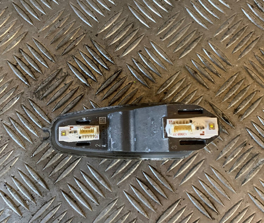 Audi Q3 8U Kørelys / Led Lygte Med OEM Nr. 8U0941475A Fra Audi Ophugger