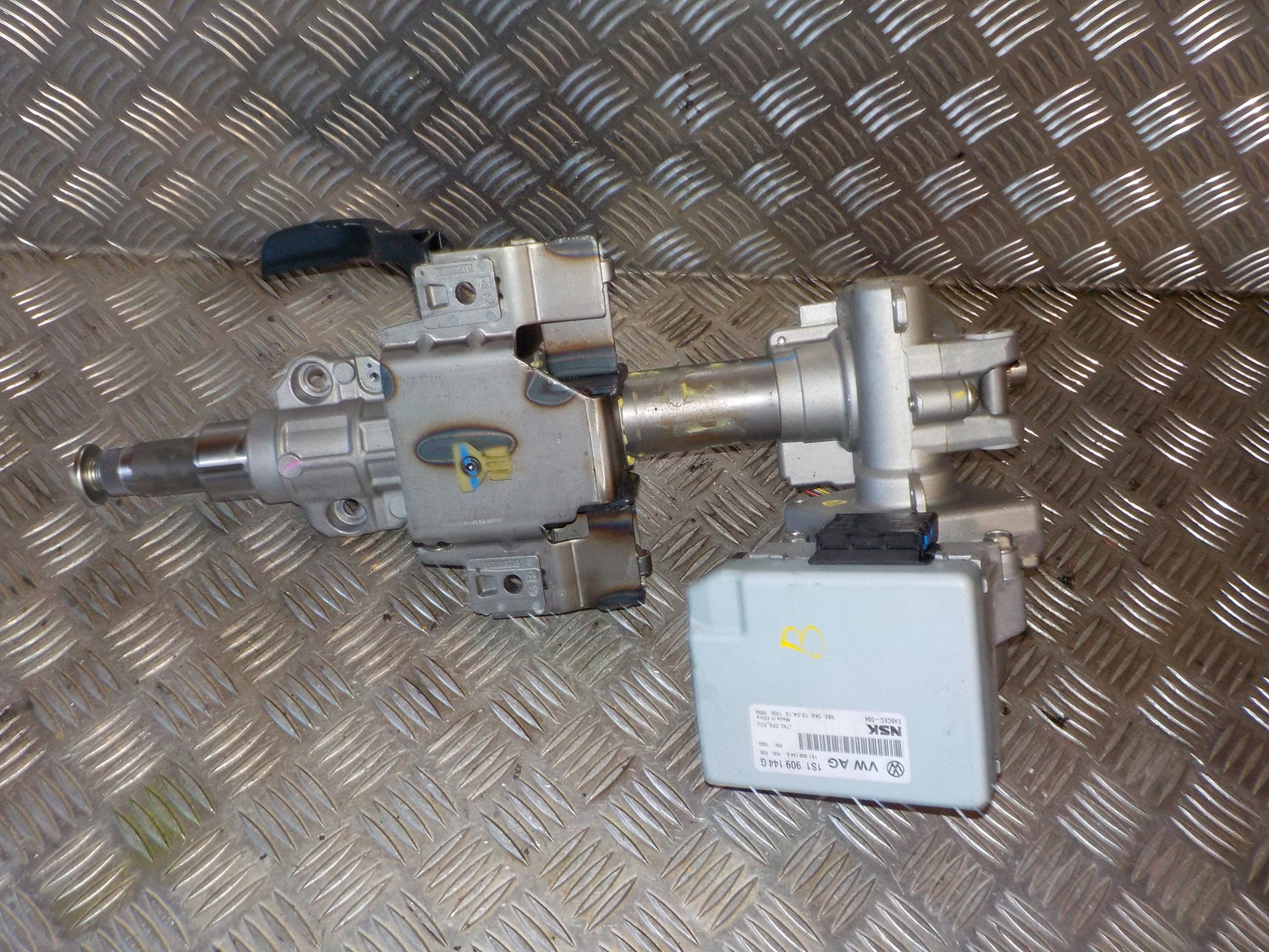 Skoda Citigo Ratstamme M/El-Servo Med OEM Nr. 1S1423510R Fra Skoda Ophugger