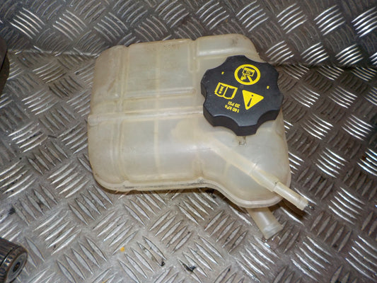 Opel Insignia A Ekspansionsbehold Med OEM Nr. 13220124 Fra Opel Ophugger