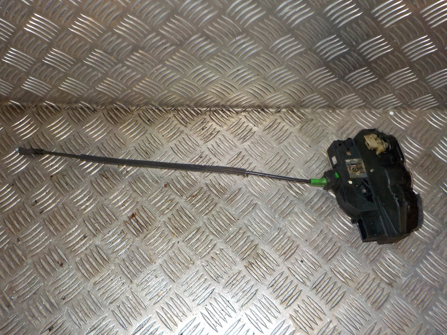 Opel Insignia A Dørlås Med OEM Nr. 13578025 Fra Opel Ophugger