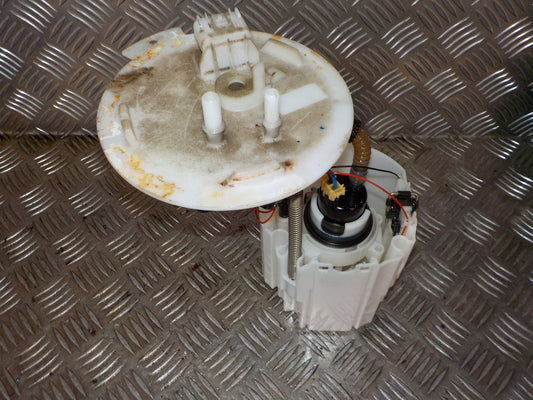 Opel Insignia A Benz/Brændstofpumpe El Med OEM Nr. 15776410 Fra Opel Ophugger