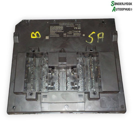 VW T‑Roc Bcm / Komfortkomputer Med OEM Nr. 5Q0937084DH Fra VW Ophugger