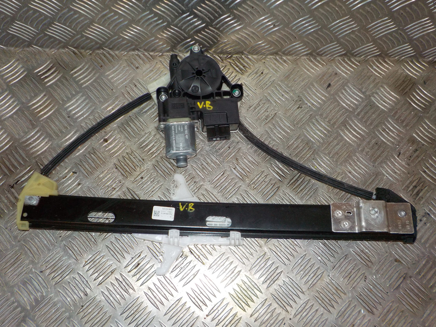 VW T-Roc Rudemotor - Rudehejs Med OEM Nr. 5Q0959407 Fra VW Ophugger