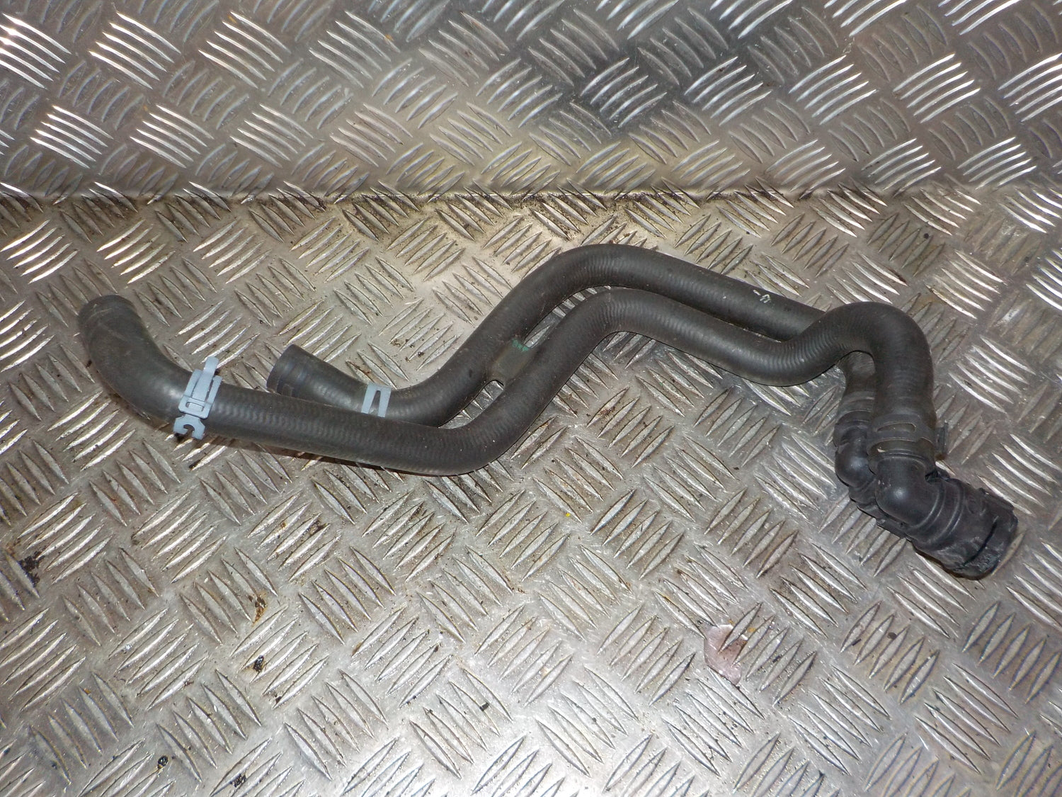 VW T-Roc Køler Slanger Med OEM Nr. 5Q0121156C Fra VW Ophugger