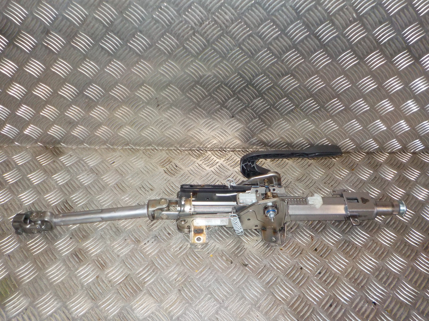VW T-Roc Ratstamme Med OEM Nr. 5Q1419512G Fra VW Ophugger