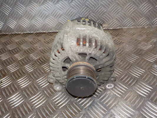 Skoda Octavia Generator Med OEM Nr. 06F903023C Fra Skoda Ophugger
