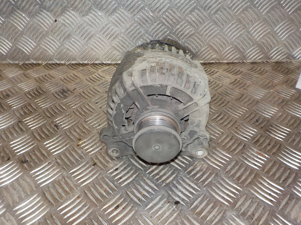 Audi A3 Generator Med OEM Nr. 028903028E Fra Audi Ophugger
