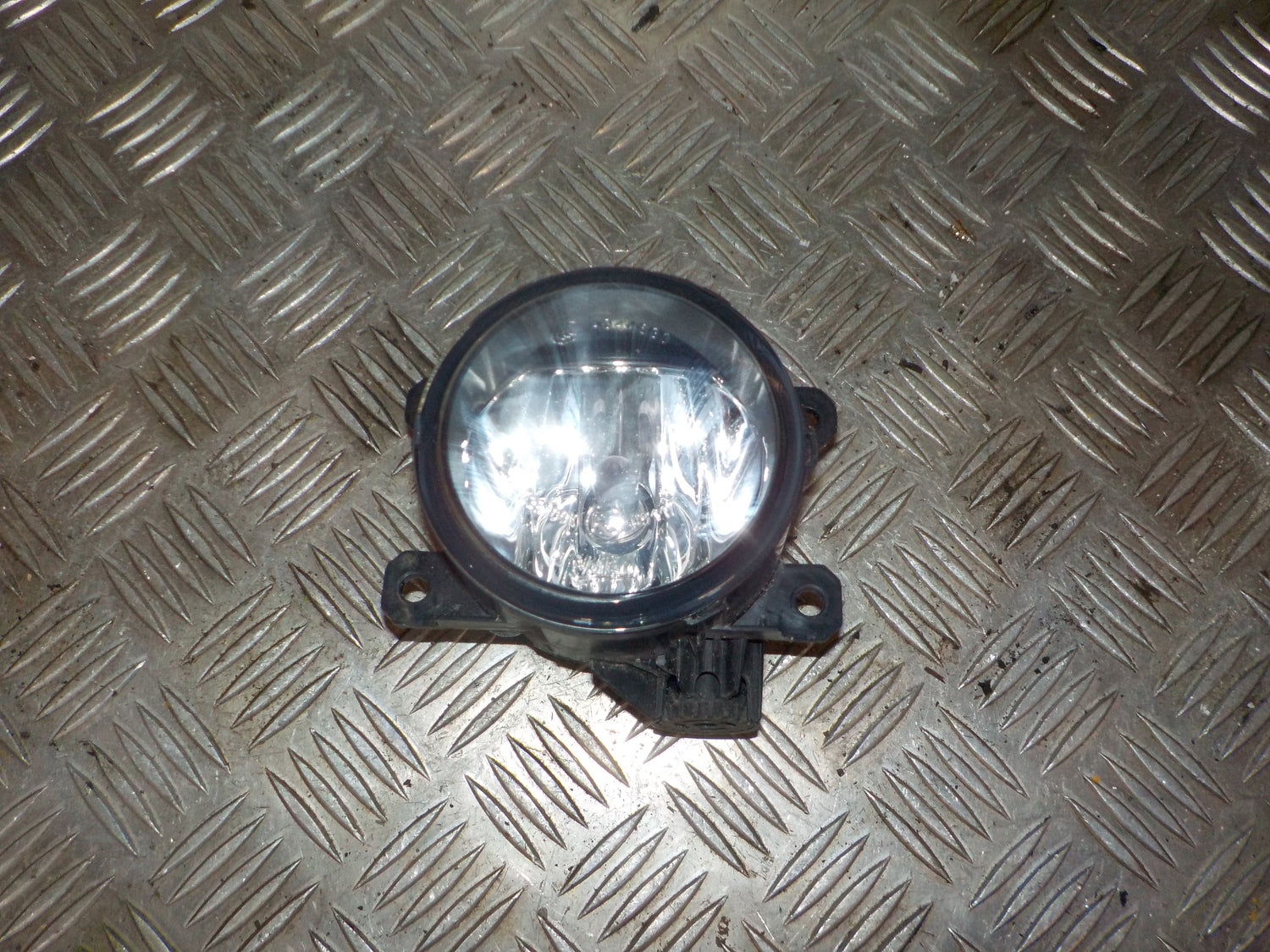 Peugeot Expert Tågelygte For Med OEM Nr. 9687410080 Fra Peugeot Ophugger