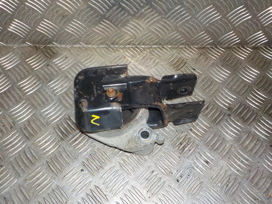 Peugeot Expert Motorophæng Ens Med OEM Nr. 9804880680 Fra Peugeot Ophugger