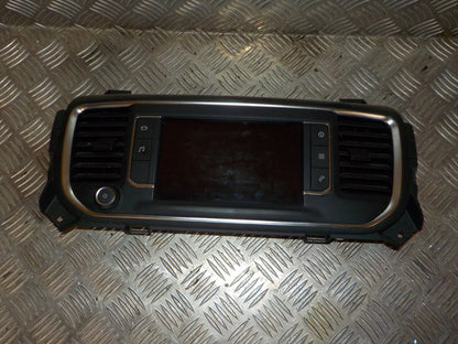 Peugeot Expert Radio M/Cd Med OEM Nr. 9831665880 Fra Peugeot Ophugger