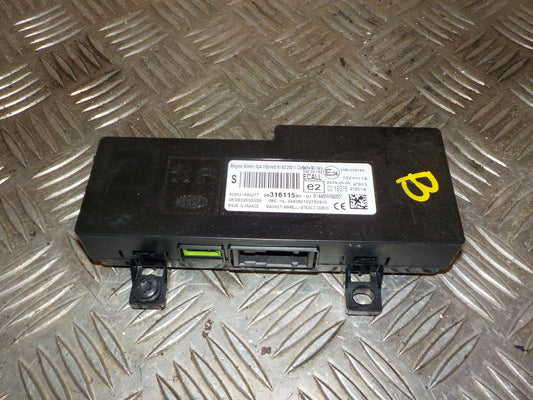 Peugeot Expert Relæ Diverse Med OEM Nr. 9831611580 Fra Peugeot Ophugger