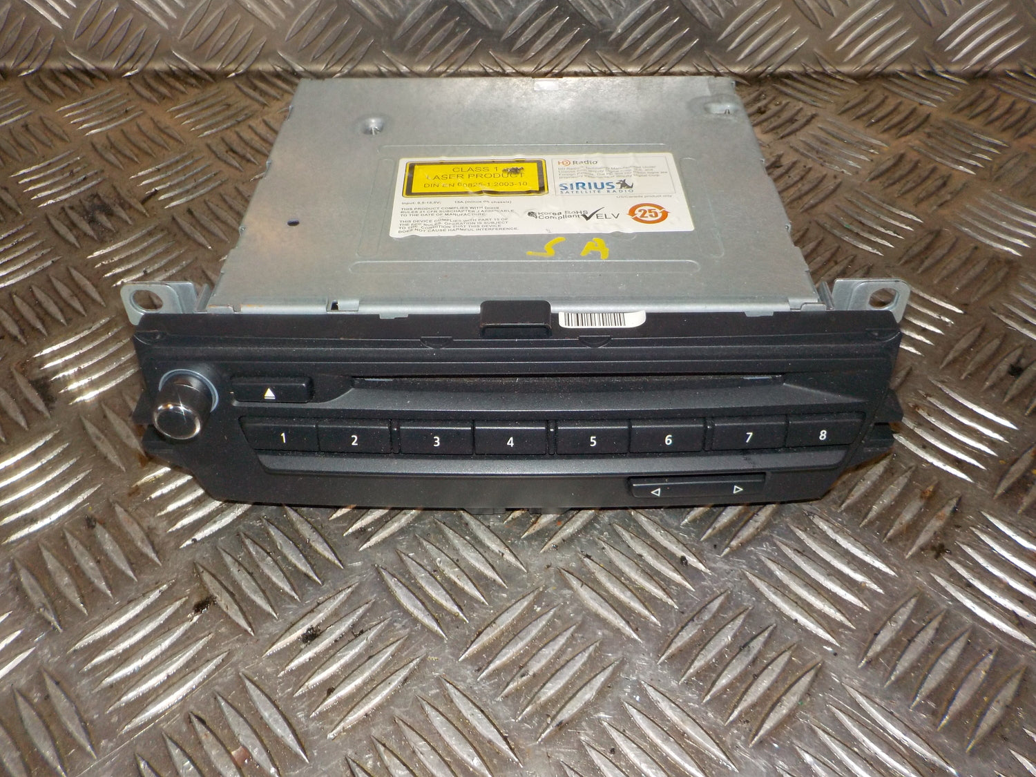 BMW 3-Serie E90/E91/E92 Radio M/Cd Med OEM Nr. 6512926394801 Fra BMW Ophugger