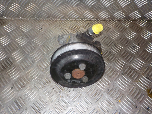 BMW 3-Serie E90/E91/E92/E Servopumpe Med OEM Nr. 32416867534 Fra BMW Ophugger