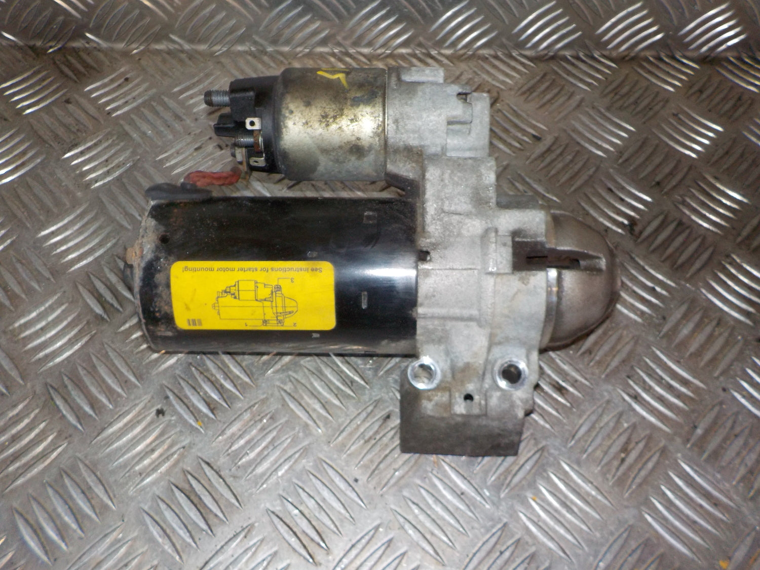 BMW 3-Serie E90/E91/E92/E Starter Med OEM Nr. 12418570238 Fra BMW Ophugger