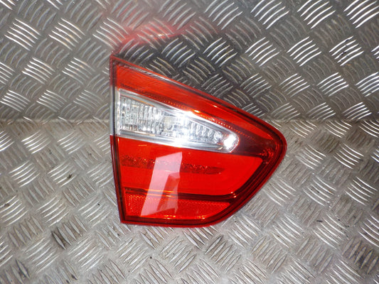 Kia Rio UB Baglygte Med OEM Nr. 924031W260	 Fra Kia Ophugger