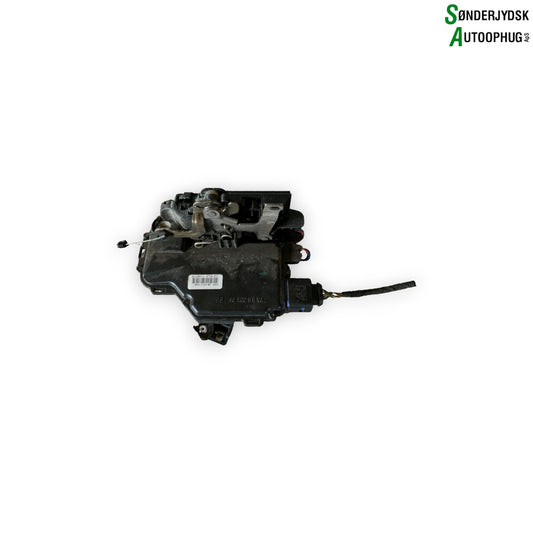 Skoda Fabia Dørlås Med OEM Nr. 3B1837015AM Fra Skoda Ophugger