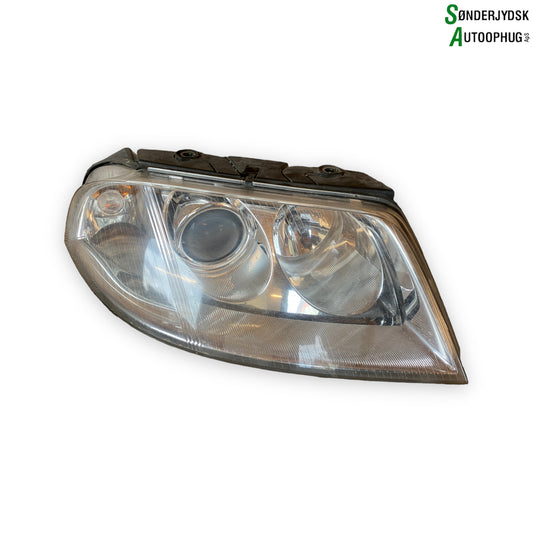 VW Passat 3B Forlygte Med OEM Nr. 3B0941016AR Fra VW Ophugger