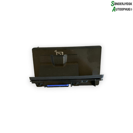 VW Polo 6C Radio Div. Tilbehør Med OEM Nr. 5G0980611 Fra VW Ophugger