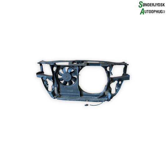 Audi A4 8D Frontkasse Med OEM Nr. 8D0805594AL Fra Audi Ophugger