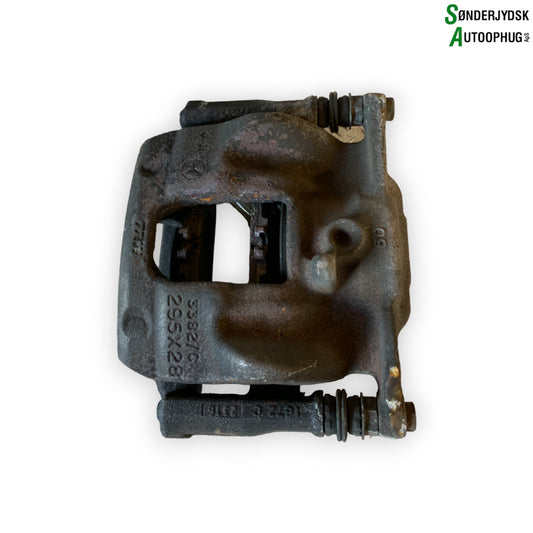 Mercedes-Benz A-W176 Bremsekaliber VF Med OEM Nr. 0004216781 Fra Mercedes-Benz Ophugger