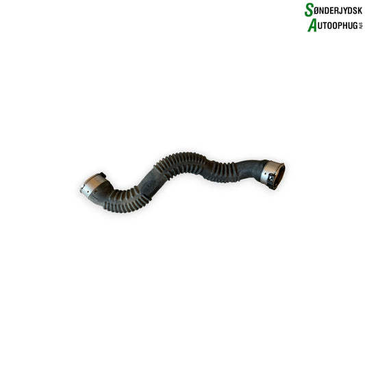 Mercedes-Benz A-W176 Turbo/Intercool. Slanger Med OEM Nr. 2465200001 Fra Mercedes-Benz Ophugger