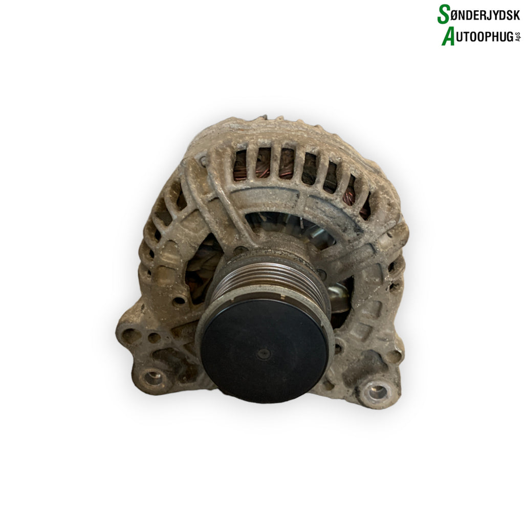 Skoda Fabia Generator Med OEM Nr. 045903023A Fra Skoda Ophugger