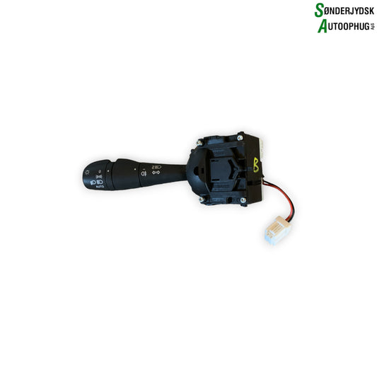 Renault Clio 4 Kontakt Blink Med OEM Nr. 255679150R Fra Renault Ophugger
