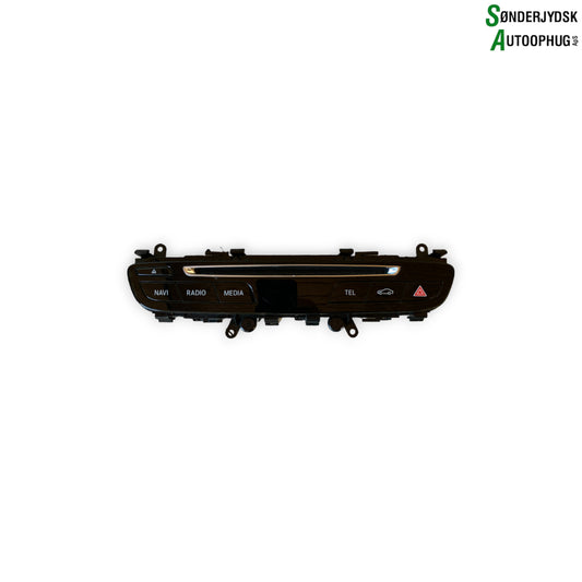 Mercedes-Benz C W205 Radio M/Cd Med OEM Nr. 2059052401 Fra Mercedes-Benz Ophugger