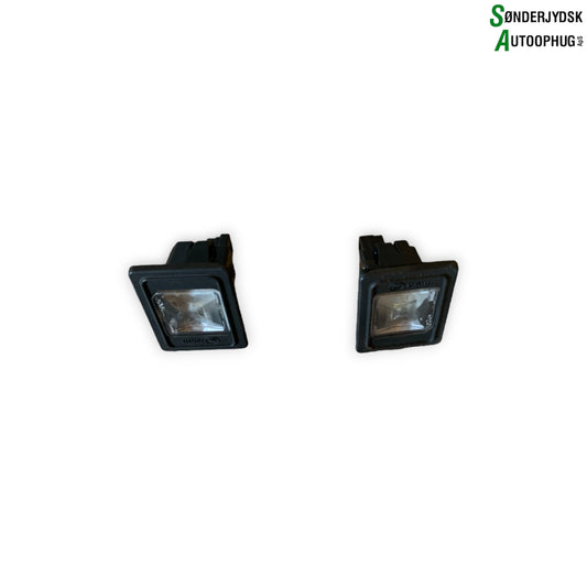 Mercedes-Benz Mercedes C W205 Nummerpladelygte Med OEM Nr. A0009062903 Fra Mercedes-Benz Ophugger