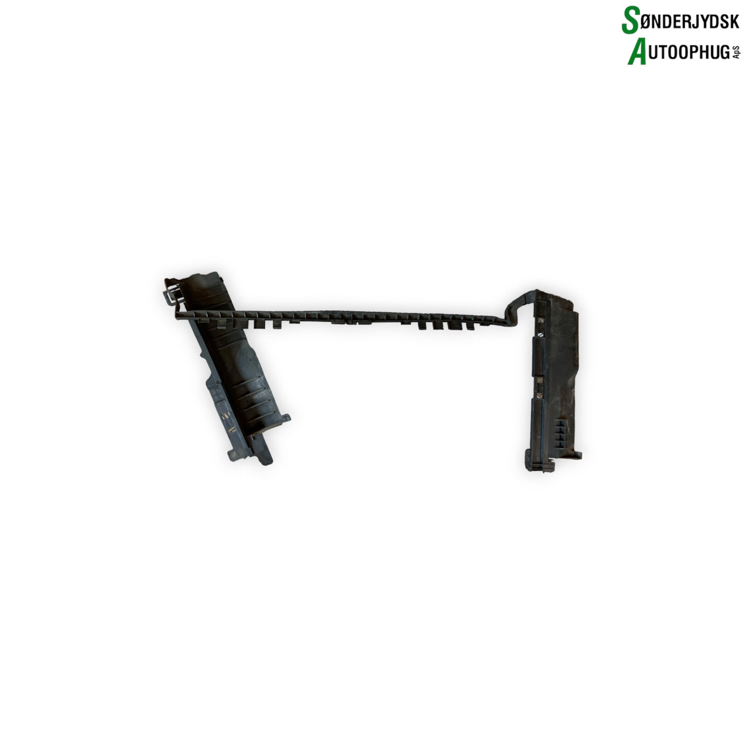 Mercedes-Benz Mercedes C W205 Luftindtag For Med OEM Nr. A2055050130 Fra Mercedes-Benz Ophugger