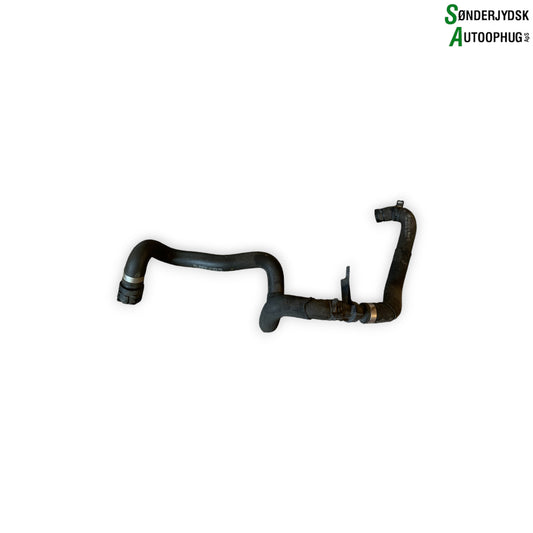 Mercedes-Benz C W205 Køler Slanger Med OEM Nr. 2058301102 Fra Mercedes-Benz Ophugger