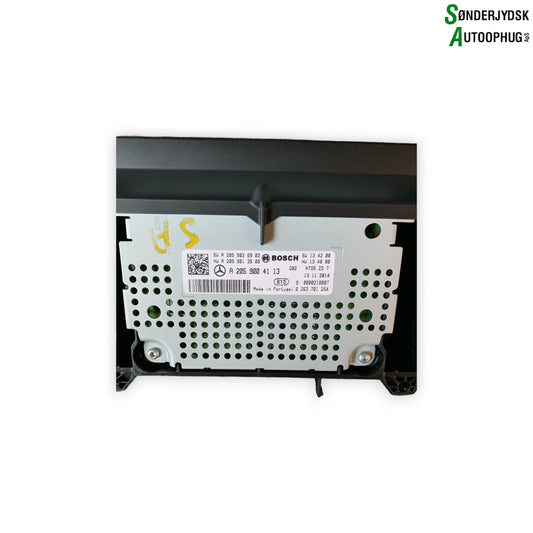 Mercedes-Benz C W205 Radio, Multi Display Med OEM Nr. 2059004113 Fra Mercedes-Benz Ophugger