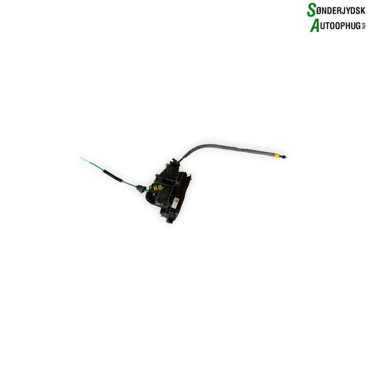 Mercedes-Benz C W205 Dørlås Med OEM Nr. A0997303800 Fra Mercedes-Benz Ophugger