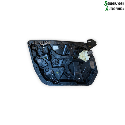 Mercedes-Benz Mercedes C W205 Rudemotor - Rudehejs Med OEM Nr. A2059060013 Fra Mercedes-Benz Ophugger