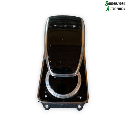 Mercedes-Benz C W205 Kontakt Diverse Med OEM Nr. TOUCHPAD Fra Mercedes-Benz Ophugger