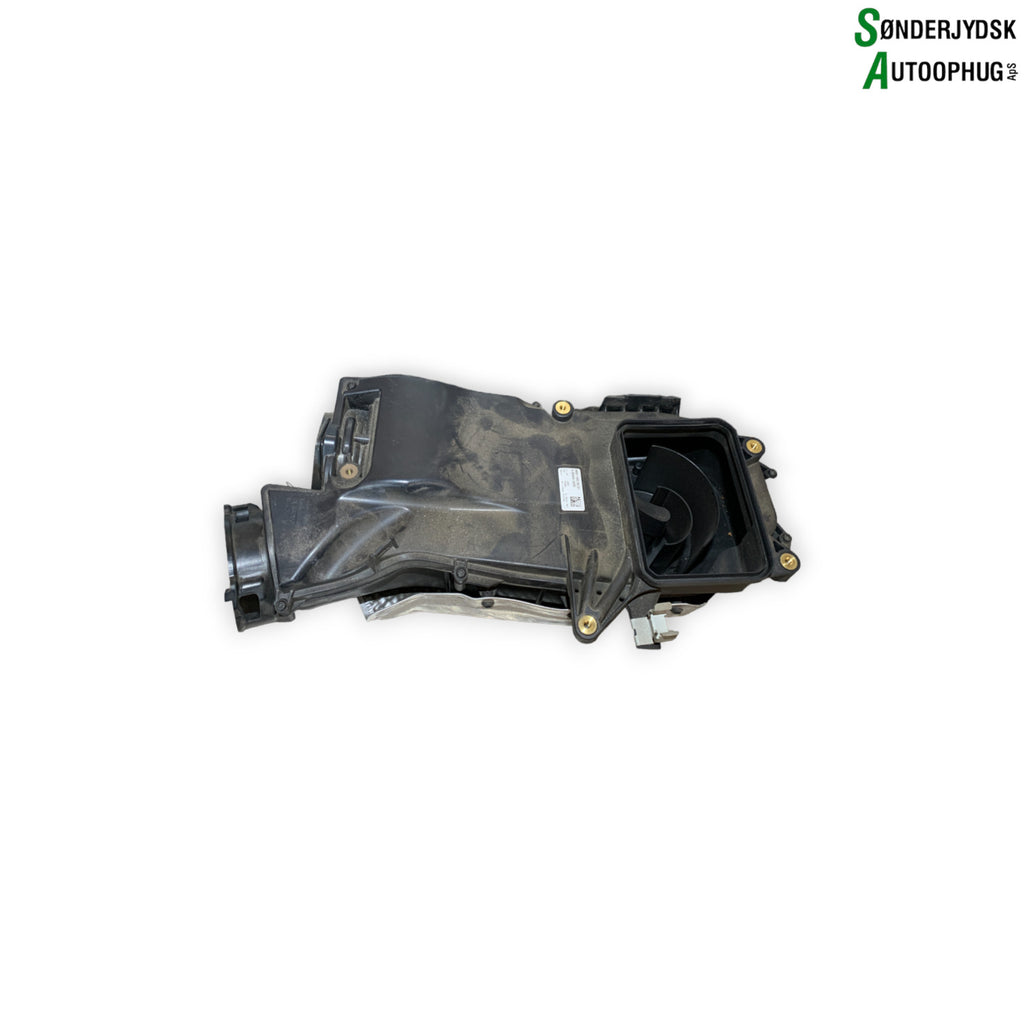 Mercedes-Benz Mercedes C W205 Luftfilterkasse  Med OEM Nr. 6510902501 Fra Mercedes-Benz Ophugger