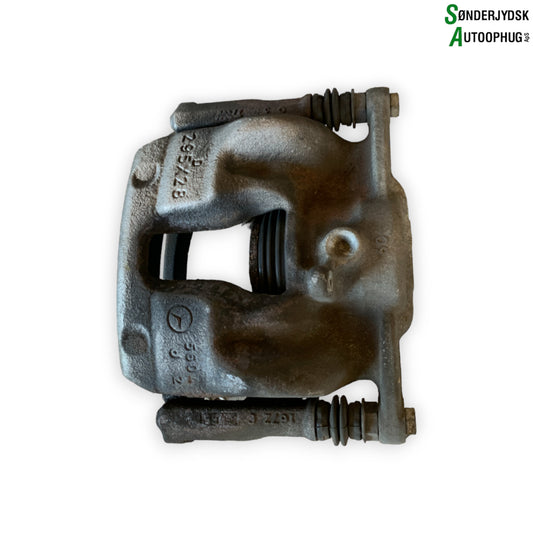 Mercedes-Benz A-W176 Bremsekaliber VF Med OEM Nr. A0004217381 Fra Mercedes-Benz Ophugger