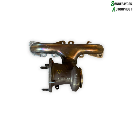 Mercedes-Benz A-W176 Manifold Ud Med OEM Nr. A2700902780 Fra Mercedes-Benz Ophugger
