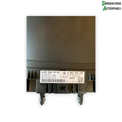 Mercedes-Benz Mercedes A W176 Speedometer - Instrument Med OEM Nr. 0263700238 Fra Mercedes-Benz Ophugger