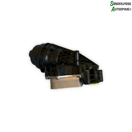 Mercedes-Benz A-W176 Oliefilterkonsol Med OEM Nr. A2701800810 Fra Mercedes-Benz Ophugger