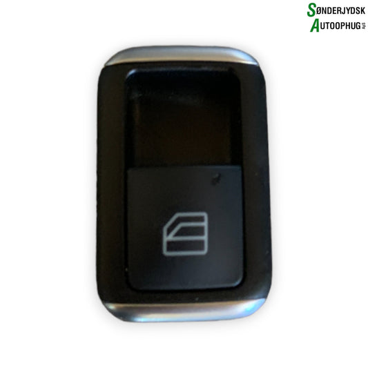 Mercedes-Benz A-W176 Kontakt Rudehejs Med OEM Nr. A2049058102 Fra Mercedes-Benz Ophugger