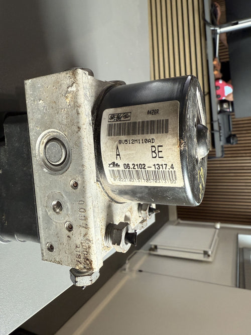 Ford Fiesta 7 ABS Pumpe Med OEM Nr. 8V512M110AD Fra Ford Ophugger