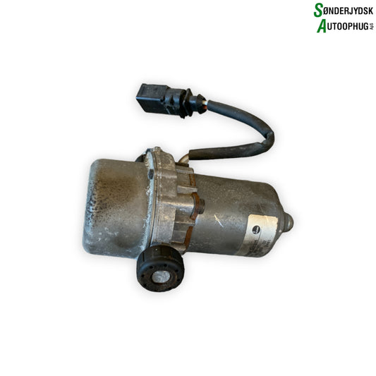 Audi A6 4B Vacuumpumpe Med OEM Nr. 8E0927317 Fra Audi Ophugger