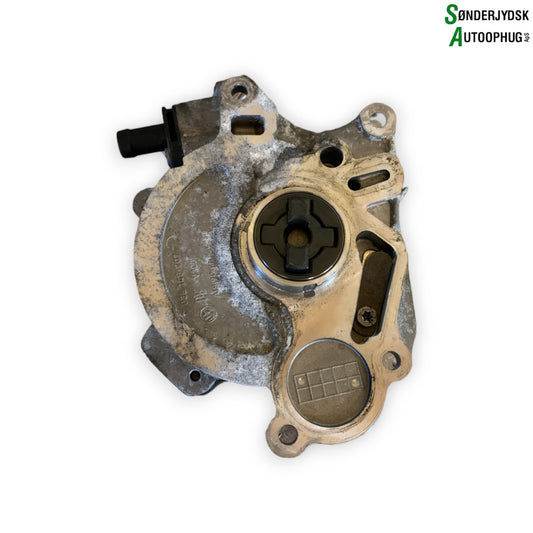 Skoda Superb Vacuumpumpe Med OEM Nr. 03L100D Fra Skoda Ophugger