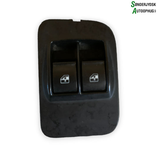 Fiat Fiorino Kontakt Rudehejs Med OEM Nr. B569 Fra Fiat Ophugger