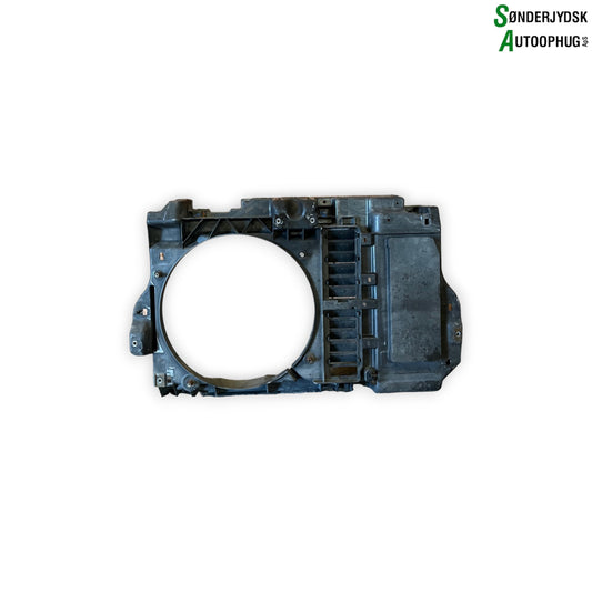 Peugeot 407 Frontkasse Med OEM Nr. 7104Q8 Fra Peugeot Ophugger