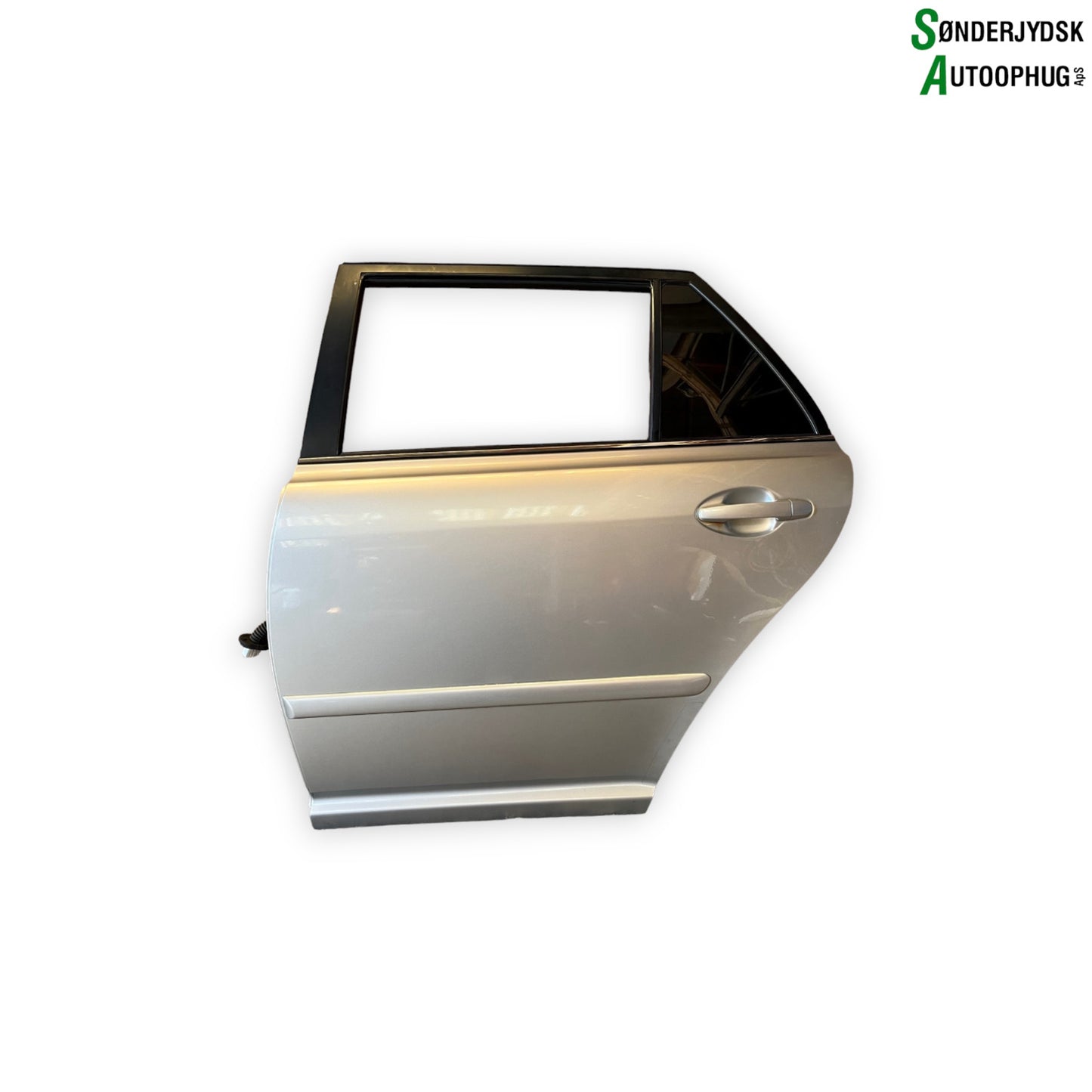 Toyota Avensis Bagdør V Med OEM Nr. 6700405130 Fra Toyota Ophugger