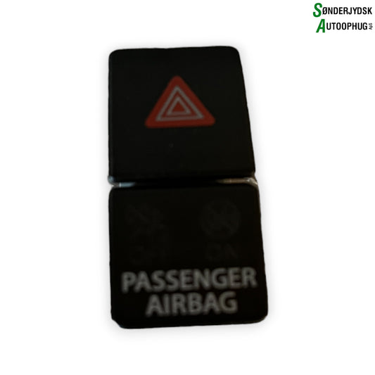 Suzuki Celerio Kontakt Katastrofe Med OEM Nr. 75H299 Fra Suzuki Ophugger