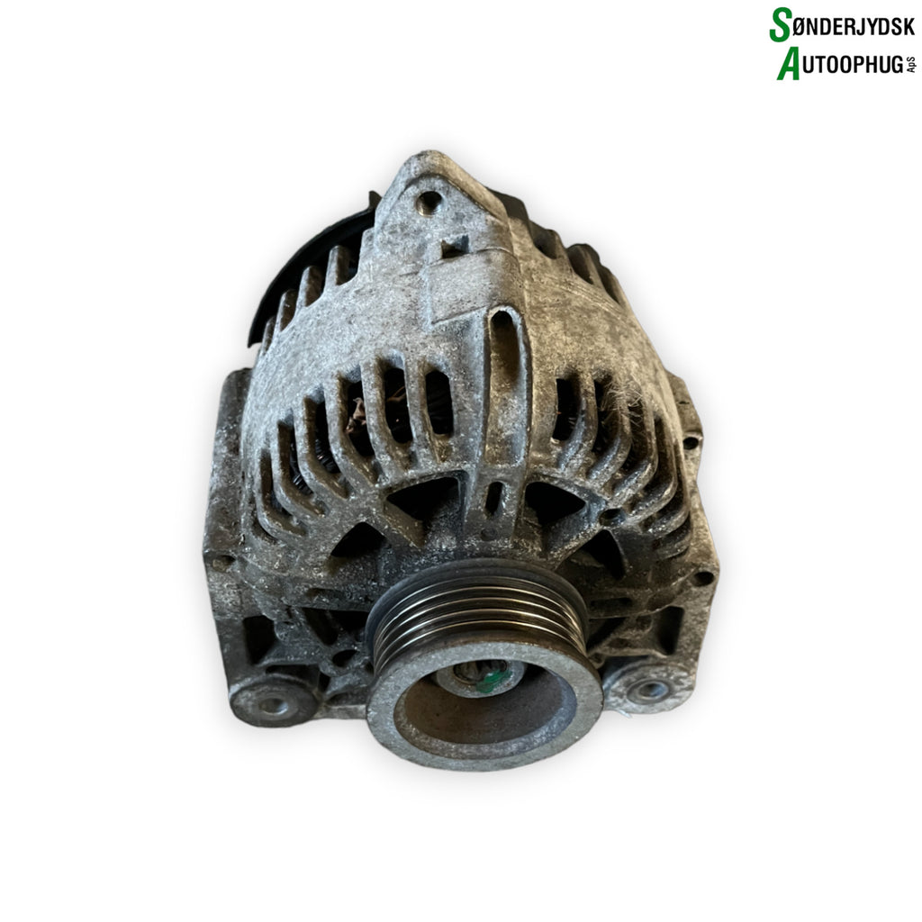 Renault Megane 2 Generator Med OEM Nr. 23100BN701 Fra Renault Ophugger