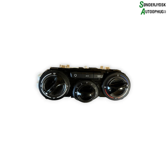 Peugeot 208 Varmeregulering Med OEM Nr. 96722483ZD Fra Peugeot Ophugger